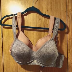 NWOT 2 Nautica Intimates 34B Bra's